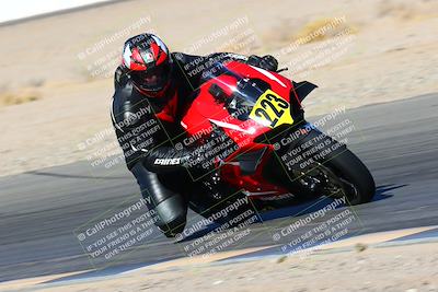 media/Jan-08-2022-SoCal Trackdays (Sat) [[1ec2777125]]/Turn 15 Inside (950am)/